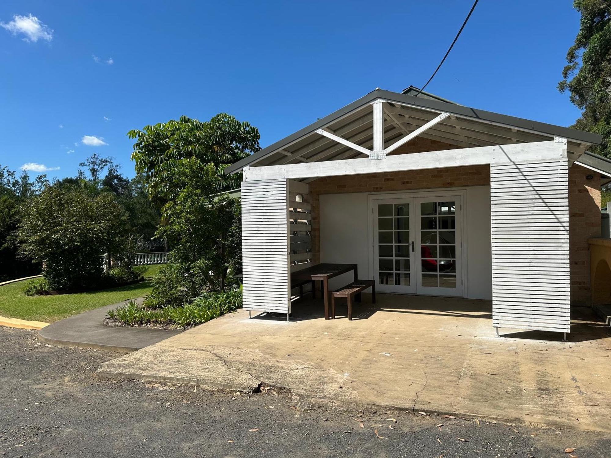 Colin'S Garden Apartment Bomaderry Exterior photo