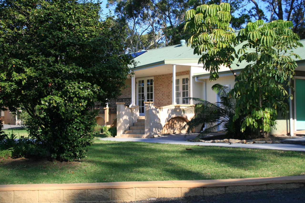 Colin'S Garden Apartment Bomaderry Exterior photo
